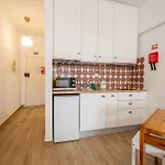 Апартаменты Estudio - Sol De Sao Martinho - By Smarthomes Сан-Мартинью-ду-Порту