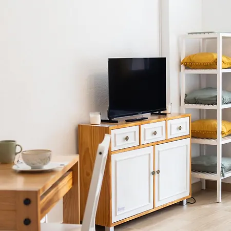 Апартаменты Estudio - Sol De Sao Martinho - By Smarthomes Сан-Мартинью-ду-Порту