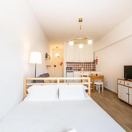 Estudio - Sol De Sao Martinho - By Smarthomes ساو مارتينهو دو بورتو